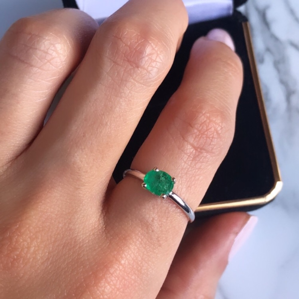 Natural Emerald in Solid 14K White Gold Ring